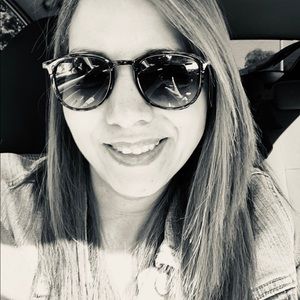 Meet your Posher, Luisa